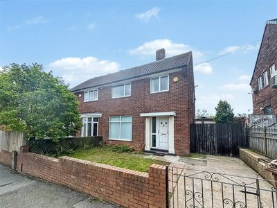 Stanks Lane North, 3 bedroom Semi Detached House to rent, £1,100 pcm