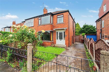 Manston Crescent, 3 bedroom Semi Detached House for sale, &pound;225,000