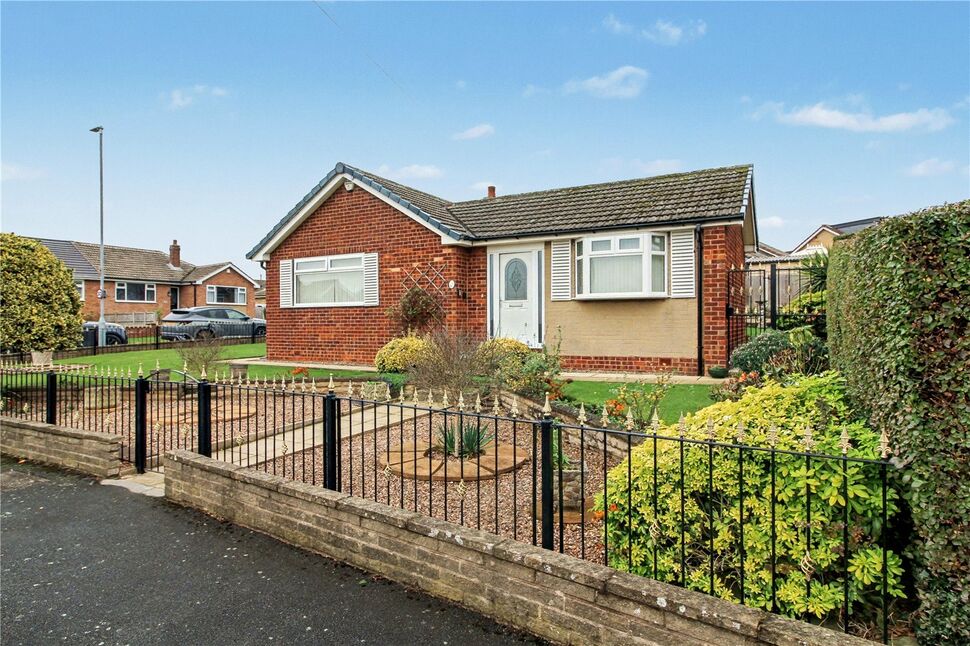 2 bedroom Detached Bungalow for sale