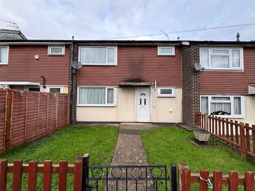 Main image of 3 bedroom Mid Terrace House to rent, Baildon Chase, Leeds, West Yorkshire, LS14