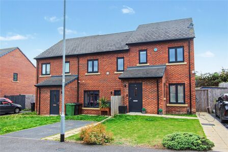 2 bedroom Mid Terrace House for sale