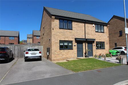 Dragon Close, 2 bedroom Semi Detached House for sale, &pound;115,000