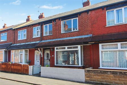 3 bedroom Mid Terrace House for sale