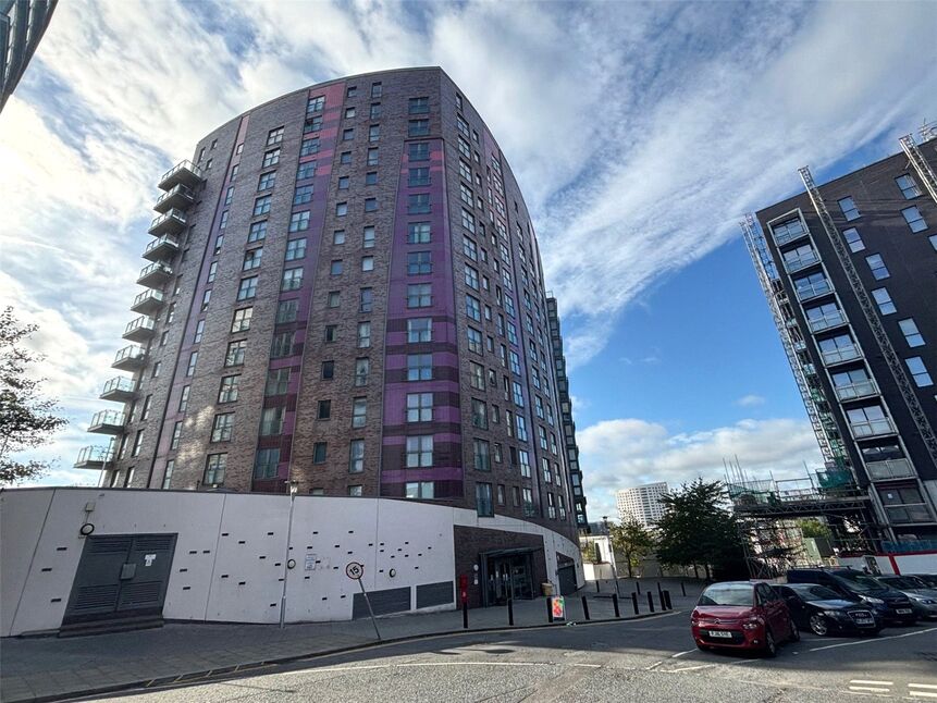 Main image of 1 bedroom Flat for sale, Cross Green Lane, Leeds, West Yorkshire, LS9