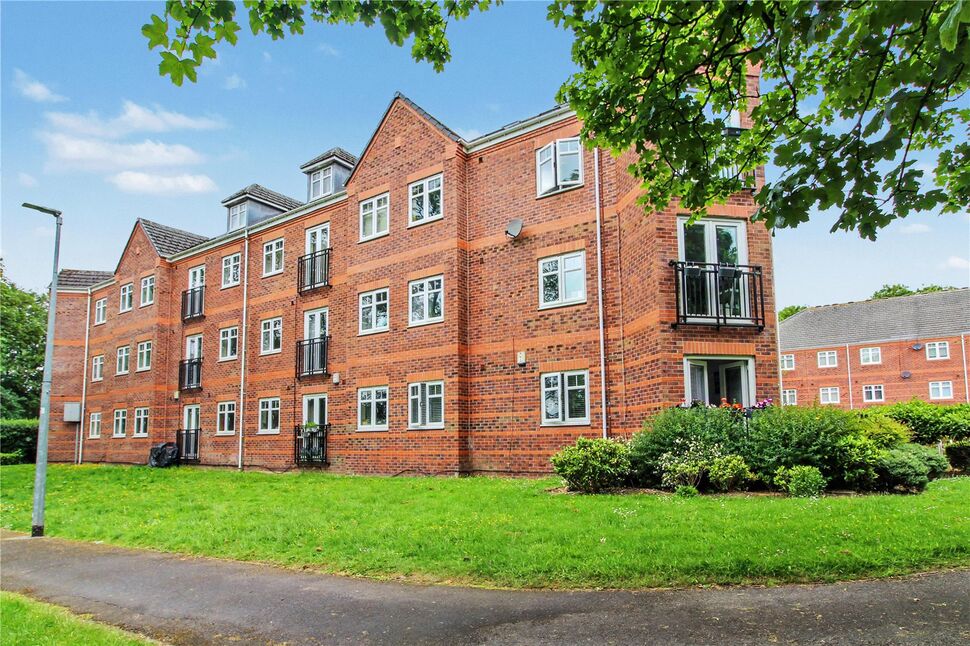 Main image of 2 bedroom Flat for sale, Brackenhurst Place, Moortown, West Yorkshire, LS17