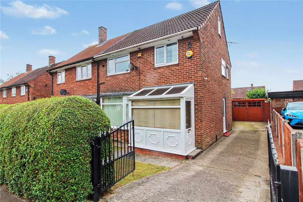 Main image of 3 bedroom Semi Detached House for sale, Swarcliffe Drive, Leeds, West Yorkshire, LS14