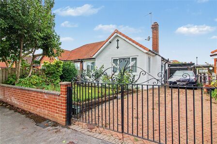 2 bedroom Semi Detached Bungalow for sale