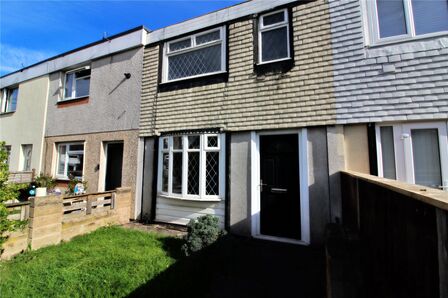 Red Hall Chase, 3 bedroom Mid Terrace House for sale, &pound;145,000
