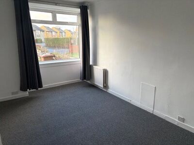 Carrick Knowe Road, 2 bedroom Flat to rent, &pound;1,250 pcm