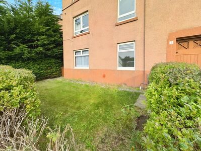 Stenhouse Avenue West, 2 bedroom  Flat to rent, £1,100 pcm