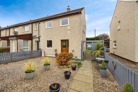 2 bedroom End Terrace House for sale