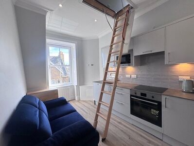 Balfour Street, 1 bedroom Flat for sale, &pound;180,000