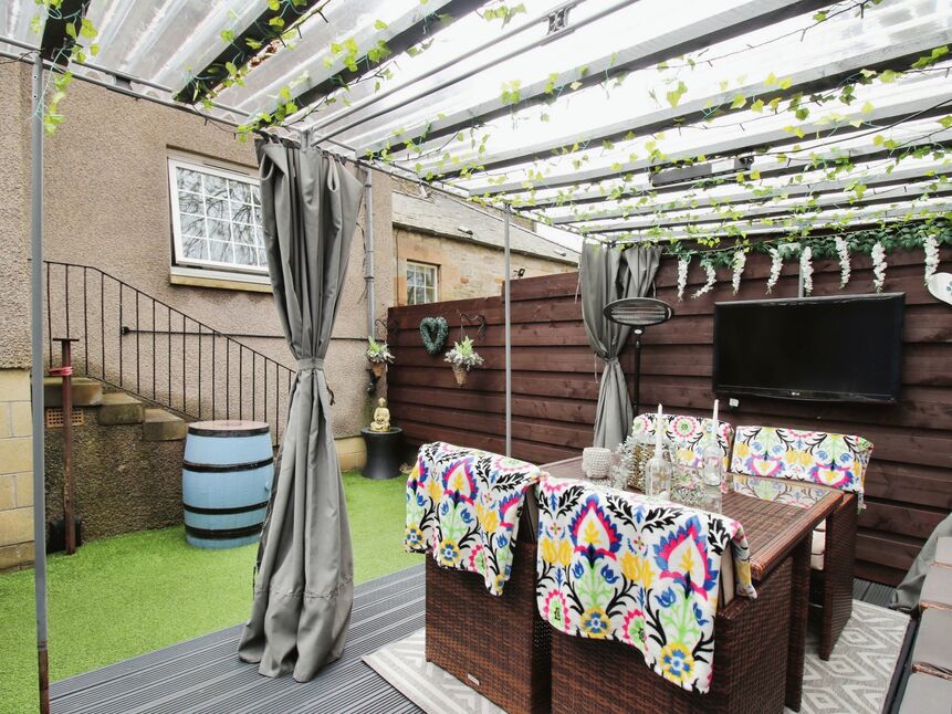 3 bedroom Semi Detached House for sale, Pirniefield Bank, Edinburgh