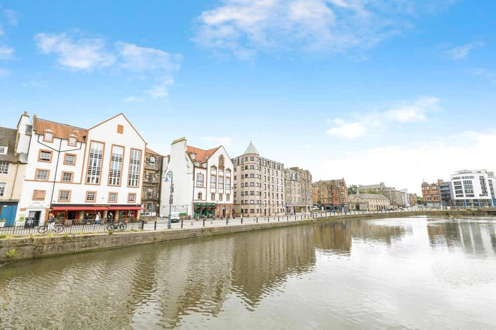 Main image of 3 bedroom Flat for sale, Bernard Street, Midlothian, EH6