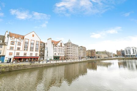 Bernard Street, 3 bedroom  Flat for sale, £375,000