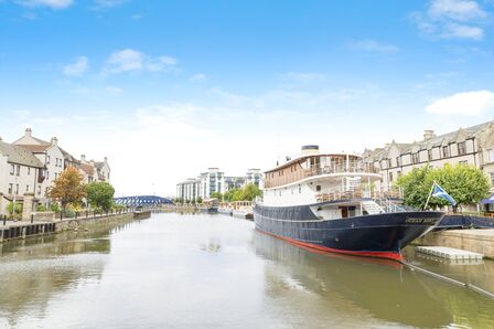 Bernard Street, 3 bedroom  Flat for sale, £375,000