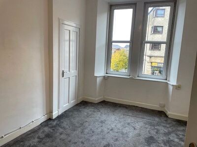 Dalry Road, 2 bedroom  Flat to rent, £1,200 pcm