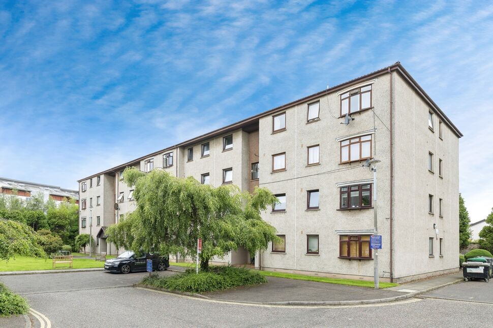 Main image of 2 bedroom Flat for sale, Elliot Street, Edinburgh, Midlothian, EH7