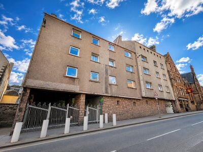 1 bedroom Flat for sale