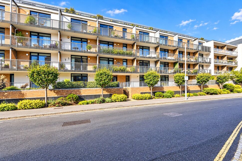 Main image of 2 bedroom Flat for sale, Hopetoun Street, Edinburgh, EH7