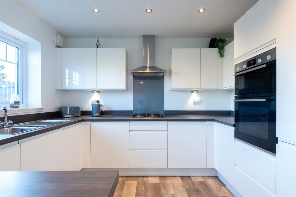 4 bedroom Detached House for sale, Law View, Leven, KY8 £300,000