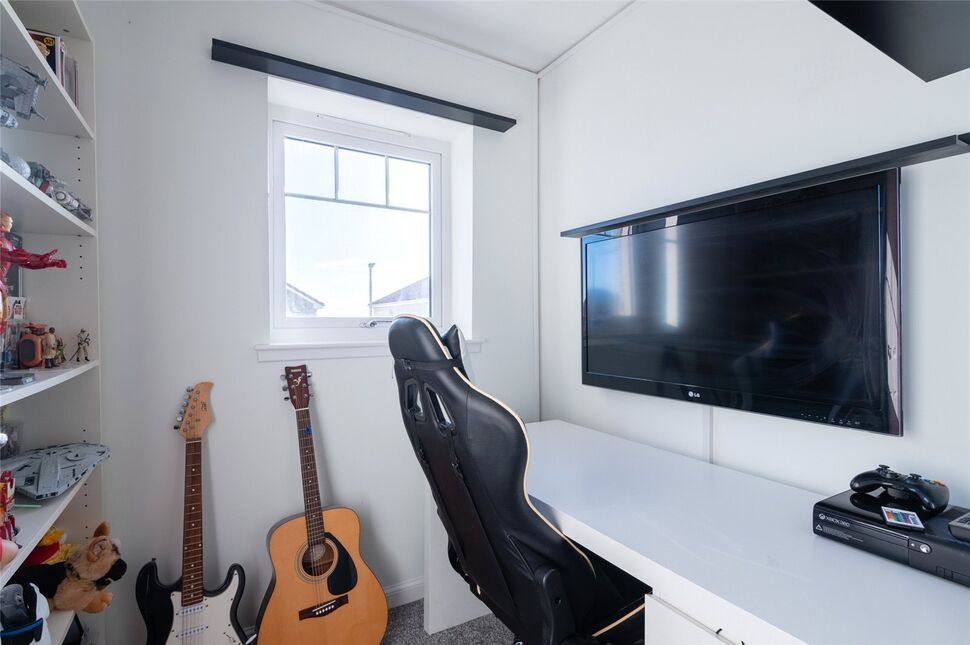 4 bedroom Detached House for sale, Law View, Leven, KY8 £300,000