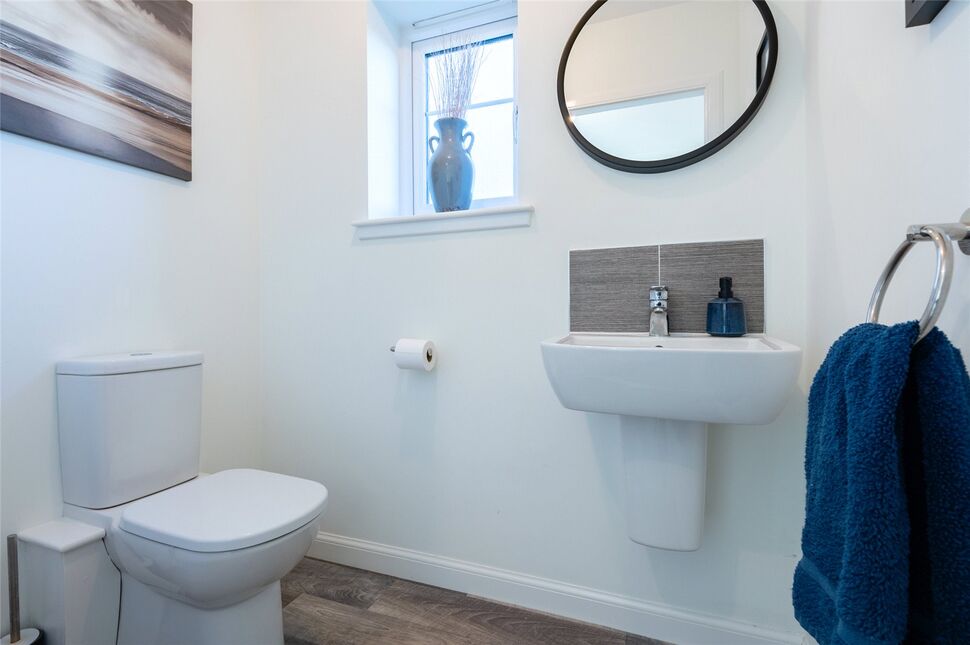 4 bedroom Detached House for sale, Law View, Leven, KY8 £300,000