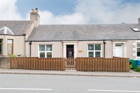 2 bedroom Mid Terrace Bungalow for sale