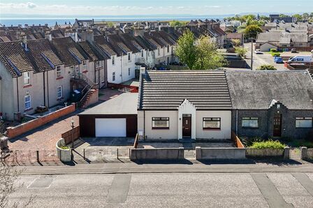 2 bedroom Semi Detached Bungalow for sale
