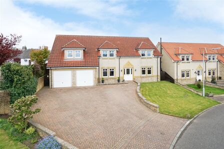 Fernbank Drive, 4 bedroom Detached House for sale, £425,000
