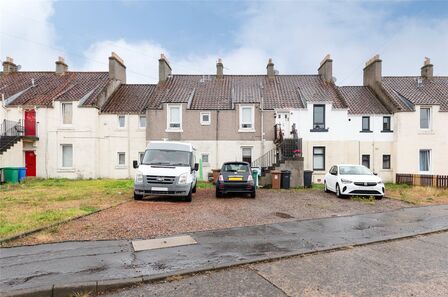 Tweed Street, 1 bedroom Mid Terrace Flat for sale, £42,000