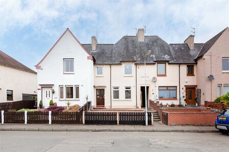 3 bedroom Mid Terrace House for sale