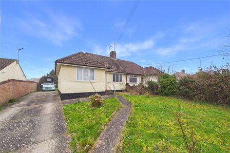 2 bedroom Semi Detached Bungalow to rent