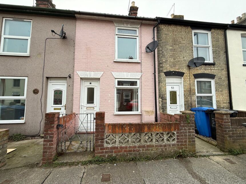 Main image of 2 bedroom Mid Terrace House to rent, Edinburgh Road, Lowestoft, Suffolk, NR32