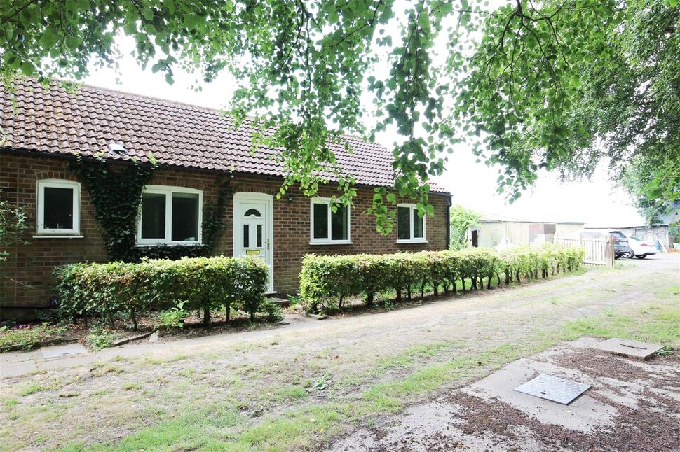Main image of 2 bedroom  Bungalow to rent, Station Road, Haddiscoe, Norfolk, NR31
