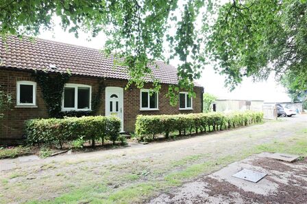 2 bedroom  Bungalow to rent