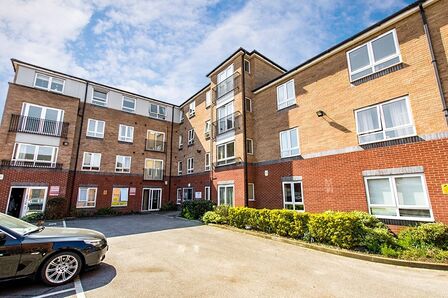 Tanners Court, 1 bedroom  Flat to rent, £700 pcm