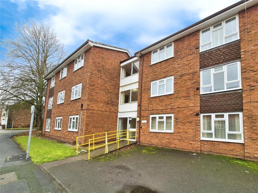 Main image of 1 bedroom Flat for sale, Carr Street, Lincoln, Lincolnshire, LN1