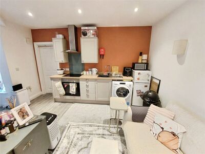 1 bedroom Flat to rent