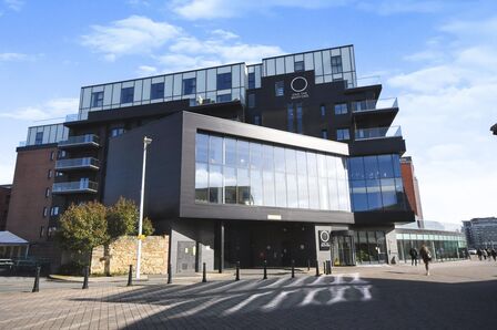 Brayford Wharf North, 2 bedroom  Flat to rent, £1,200 pcm