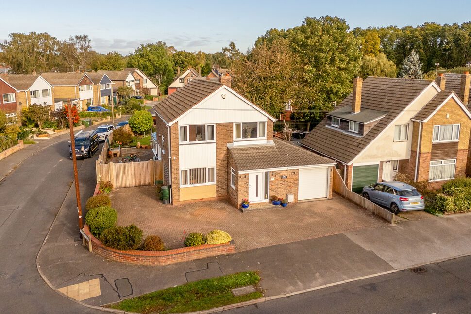 Main image of 4 bedroom Detached House for sale, Woodfield Avenue, Lincoln, Lincolnshire, LN6