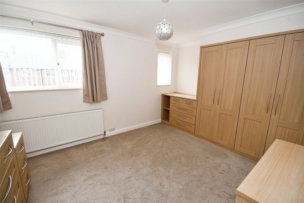 3 bedroom Mid Terrace House for sale, Bentinck Square, Lincoln, LN2 £