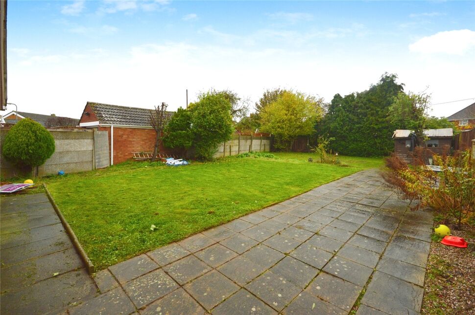 3 bedroom Detached House for sale, The Crescent, Bracebridge Heath, LN4