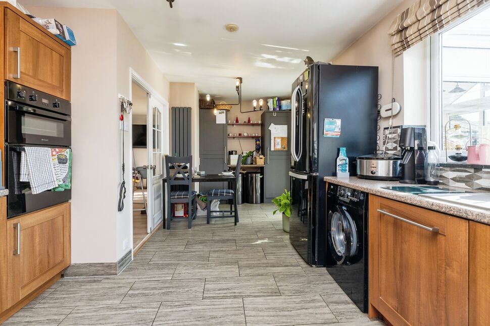 Kitchen / Breakfast Room