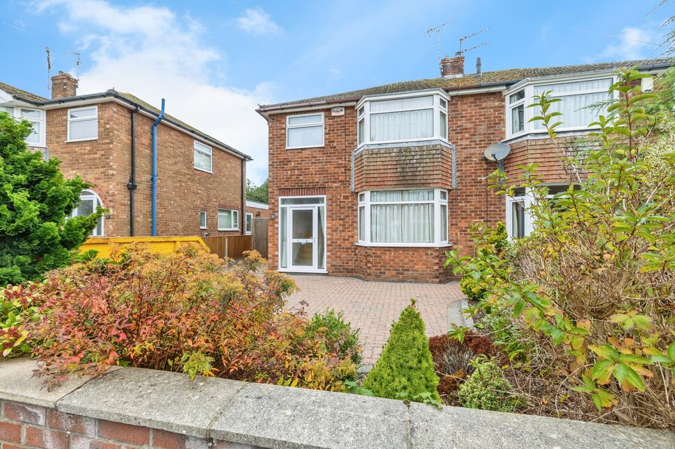 Main image of 3 bedroom Semi Detached House for sale, Park Avenue, Lincoln, Lincolnshire, LN6