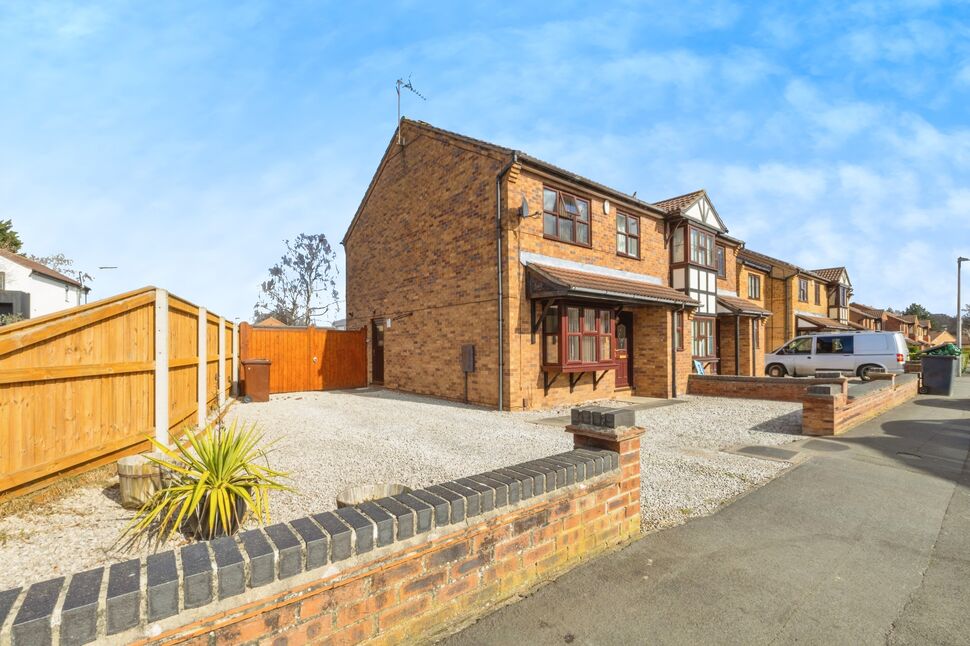 Main image of 3 bedroom Semi Detached House for sale, Wedgewood Road, Lincoln, Lincolnshire, LN6