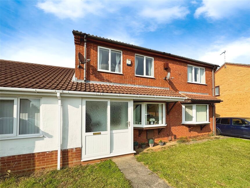 2 bedroom Mid Terrace House for sale