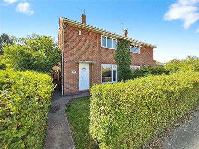 Ruckland Avenue, 2 bedroom Semi Detached House for sale, £160,000