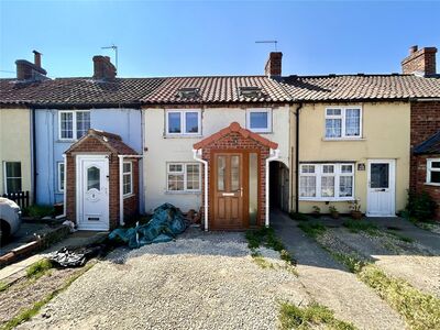 3 bedroom Mid Terrace House to rent