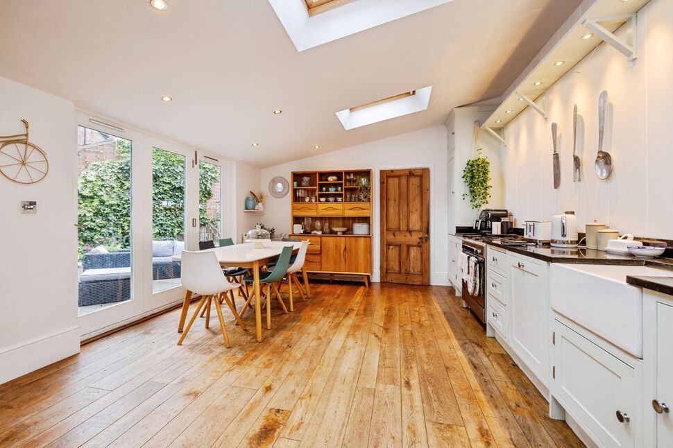Kitchen / Breakfast Room